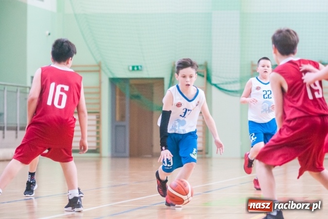 Zdjęcie w galerii na portalu naszraciborz.pl: Dwa zwycięstwa młodych koszykarzy Ofensywy wiadomości z regionu