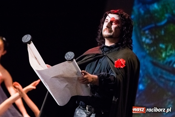 Zdjęcie w galerii na portalu naszraciborz.pl: Alicja w Krainie Czarów w Raciborskim Centrum Kultury wiadomości z regionu