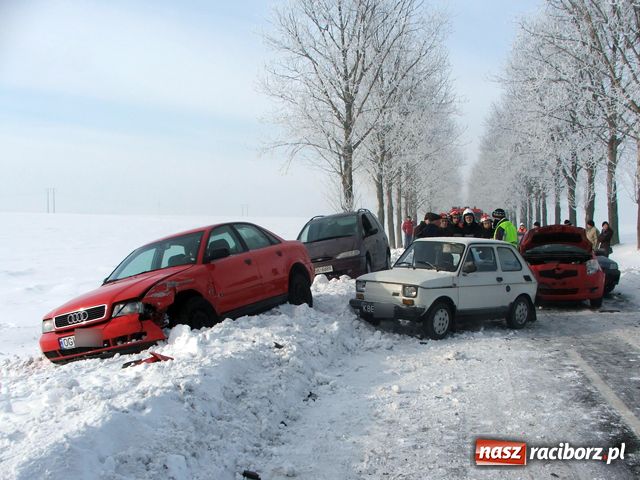 Zdjęcie w galerii na portalu naszraciborz.pl: Karambol pod Kietrzem wiadomości z regionu