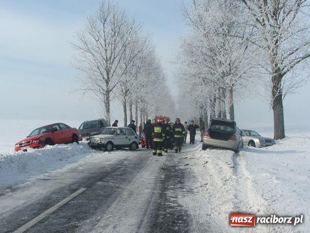 Zdjęcie w galerii na portalu naszraciborz.pl: Karambol pod Kietrzem wiadomości z regionu