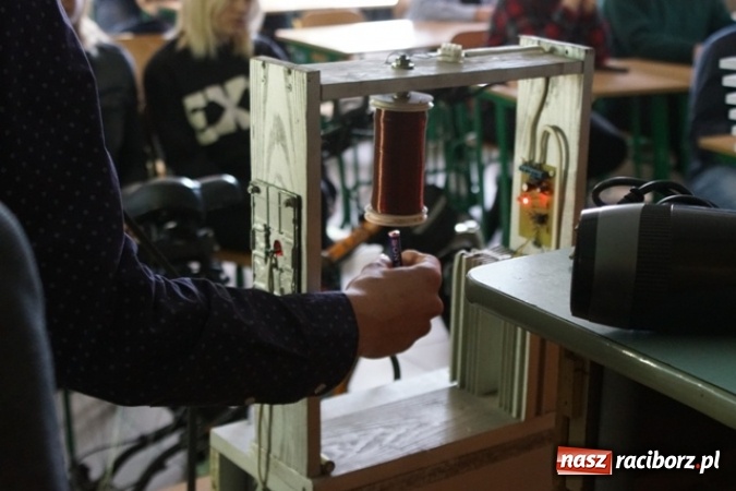 Zdjęcie w galerii na portalu naszraciborz.pl: W Mechaniku odbyła się kolejna edycja konkursu IT English wiadomości z regionu