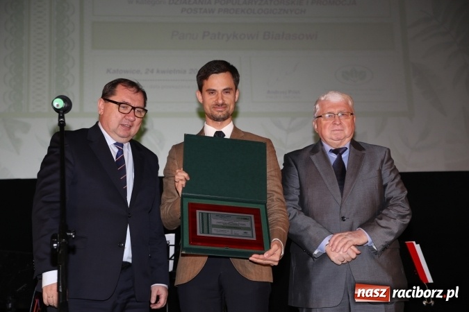 Zdjęcie w galerii na portalu naszraciborz.pl: Zielone czeki 2017 wręczone. Sunex z Raciborza wśród wyróżnionych wiadomości z regionu