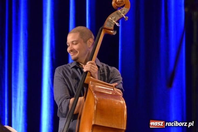 Zdjęcie w galerii na portalu naszraciborz.pl: Ballads for Ella - jazzowy wieczór w Raciborskim Centrum Kultury wiadomości z regionu