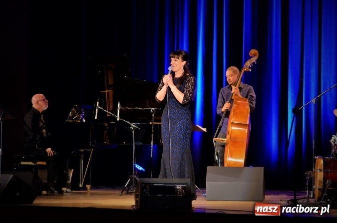Zdjęcie w galerii na portalu naszraciborz.pl: Ballads for Ella - jazzowy wieczór w Raciborskim Centrum Kultury wiadomości z regionu