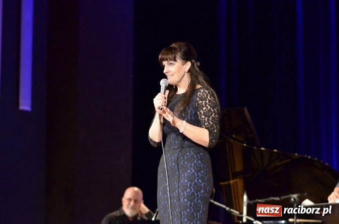 Zdjęcie w galerii na portalu naszraciborz.pl: Ballads for Ella - jazzowy wieczór w Raciborskim Centrum Kultury wiadomości z regionu