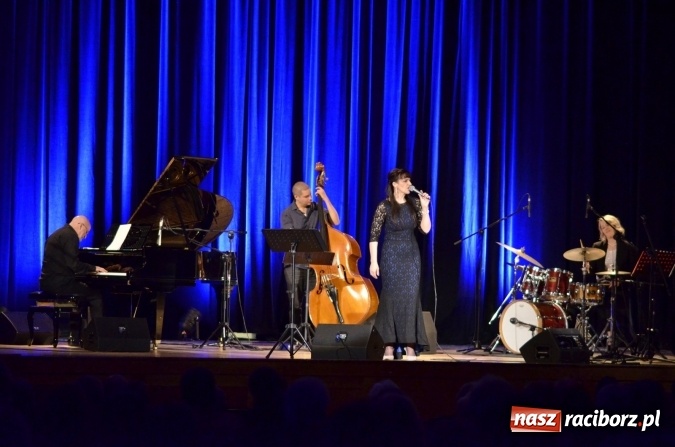 Zdjęcie w galerii na portalu naszraciborz.pl: Ballads for Ella - jazzowy wieczór w Raciborskim Centrum Kultury wiadomości z regionu
