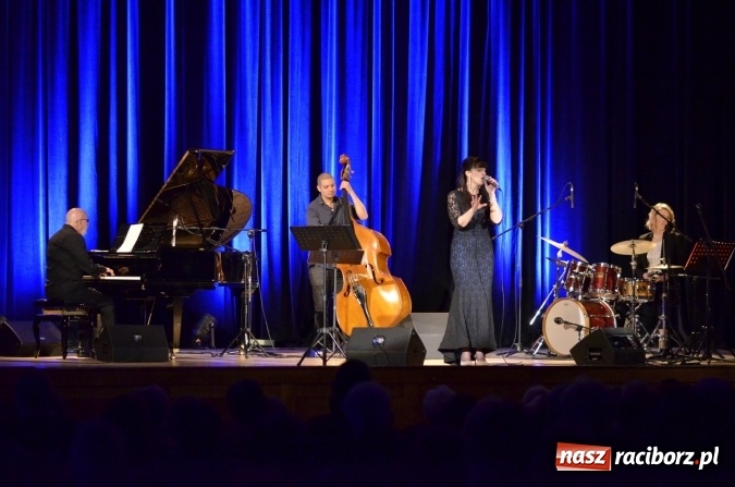 Zdjęcie w galerii na portalu naszraciborz.pl: Ballads for Ella - jazzowy wieczór w Raciborskim Centrum Kultury wiadomości z regionu