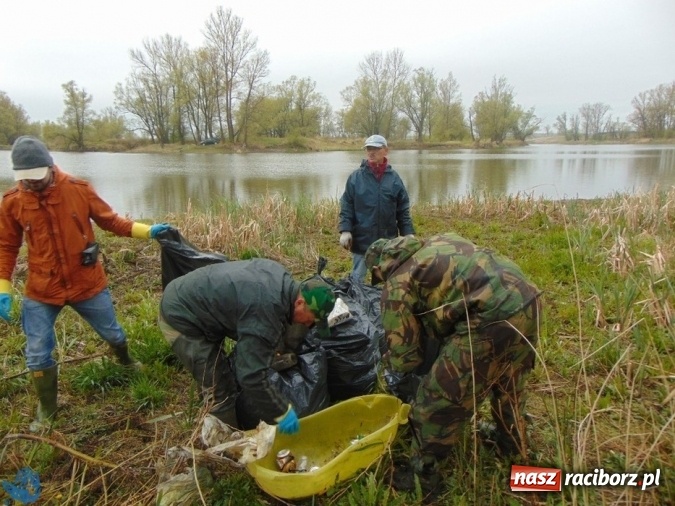 Zdjęcie w galerii na portalu naszraciborz.pl: Kolejna akcja sprzątania łowisk, tym razem w Sudole i Studziennej wiadomości z regionu
