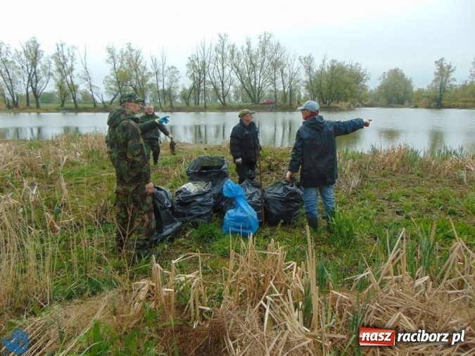 Zdjęcie w galerii na portalu naszraciborz.pl: Kolejna akcja sprzątania łowisk, tym razem w Sudole i Studziennej wiadomości z regionu