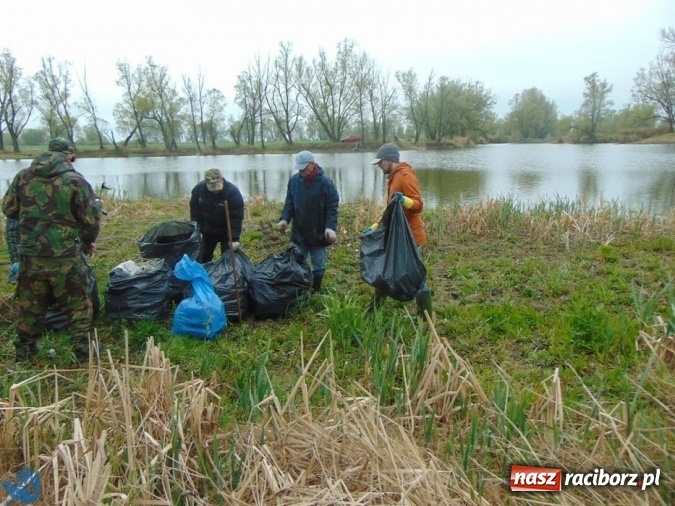 Zdjęcie w galerii na portalu naszraciborz.pl: Kolejna akcja sprzątania łowisk, tym razem w Sudole i Studziennej wiadomości z regionu
