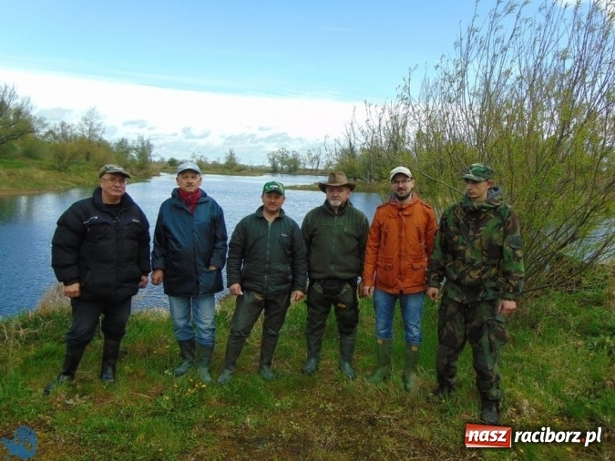 Zdjęcie w galerii na portalu naszraciborz.pl: Kolejna akcja sprzątania łowisk, tym razem w Sudole i Studziennej wiadomości z regionu