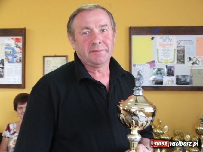 Zdjęcie w galerii na portalu naszraciborz.pl: Zmarł Paweł Barcz, znany w regionie hodowca gołębi pocztowych  wiadomości z regionu