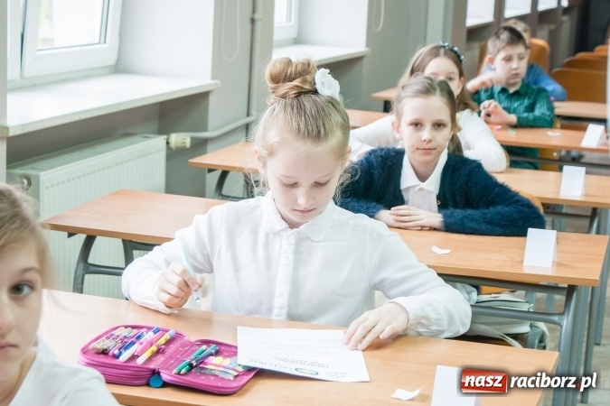 Zdjęcie w galerii na portalu naszraciborz.pl: VII Powiatowy Konkurs Języka Angielskiego za nami wiadomości z regionu