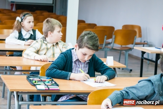 Zdjęcie w galerii na portalu naszraciborz.pl: VII Powiatowy Konkurs Języka Angielskiego za nami wiadomości z regionu