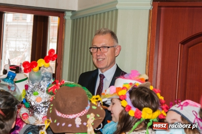 Zdjęcie w galerii na portalu naszraciborz.pl: Uczniowie SP13 obchodzili dziś Dzień Ziemi wiadomości z regionu