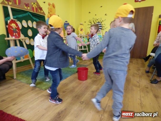 Zdjęcie w galerii na portalu naszraciborz.pl: Przebój z jajem w Przedszkolu w Nędzy wiadomości z regionu