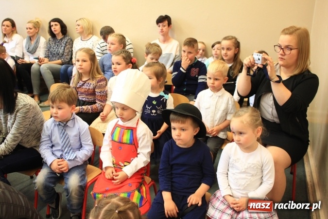 Zdjęcie w galerii na portalu naszraciborz.pl: Co w trawie piszczy? Tuwim! wiadomości z regionu