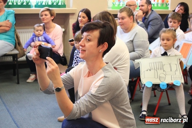 Zdjęcie w galerii na portalu naszraciborz.pl: Co w trawie piszczy? Tuwim! wiadomości z regionu