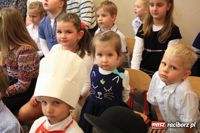 Zdjęcie w galerii na portalu naszraciborz.pl: Co w trawie piszczy? Tuwim! wiadomości z regionu