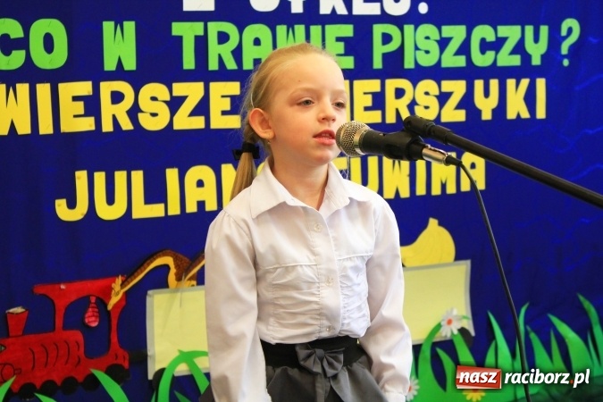 Zdjęcie w galerii na portalu naszraciborz.pl: Co w trawie piszczy? Tuwim! wiadomości z regionu