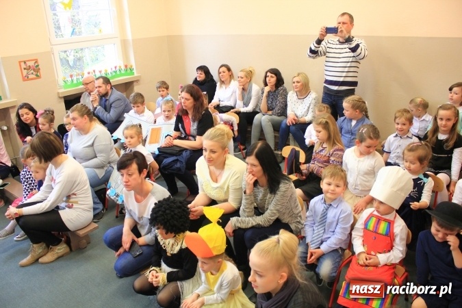 Zdjęcie w galerii na portalu naszraciborz.pl: Co w trawie piszczy? Tuwim! wiadomości z regionu