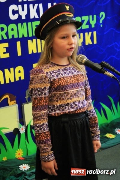 Zdjęcie w galerii na portalu naszraciborz.pl: Co w trawie piszczy? Tuwim! wiadomości z regionu