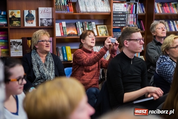 Zdjęcie w galerii na portalu naszraciborz.pl: Spotkanie autorskie z Tadeuszem Woźniakiem wiadomości z regionu