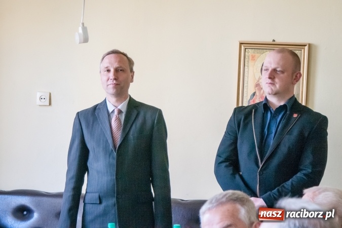 Zdjęcie w galerii na portalu naszraciborz.pl: Spotkanie z historykiem i dziennikarzem Wojciechem Kempą wiadomości z regionu