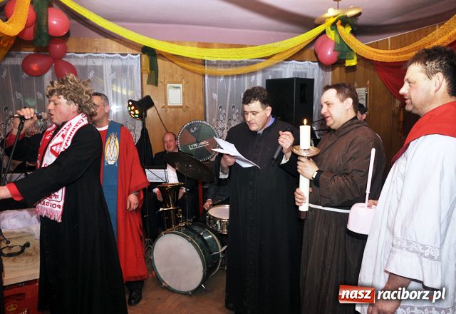 Zdjęcie w galerii na portalu naszraciborz.pl: Bracia bosi z bimbrowego lasu wiadomości z regionu