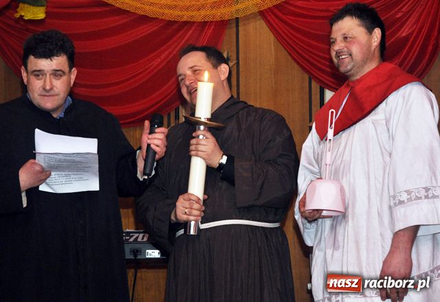 Zdjęcie w galerii na portalu naszraciborz.pl: Bracia bosi z bimbrowego lasu wiadomości z regionu