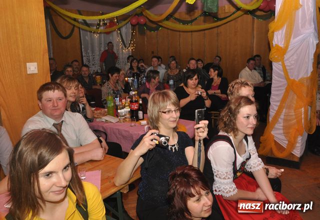 Zdjęcie w galerii na portalu naszraciborz.pl: Bracia bosi z bimbrowego lasu wiadomości z regionu