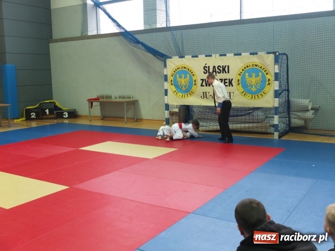 Zdjęcie w galerii na portalu naszraciborz.pl: Najmłodsi raciborzanie na katowickich matach  wiadomości z regionu