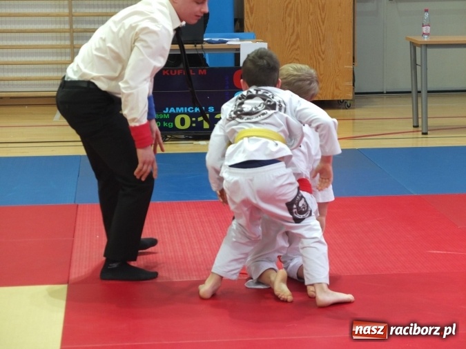 Zdjęcie w galerii na portalu naszraciborz.pl: Najmłodsi raciborzanie na katowickich matach  wiadomości z regionu