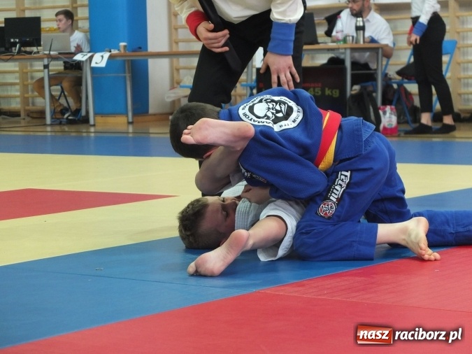 Zdjęcie w galerii na portalu naszraciborz.pl: Najmłodsi raciborzanie na katowickich matach  wiadomości z regionu