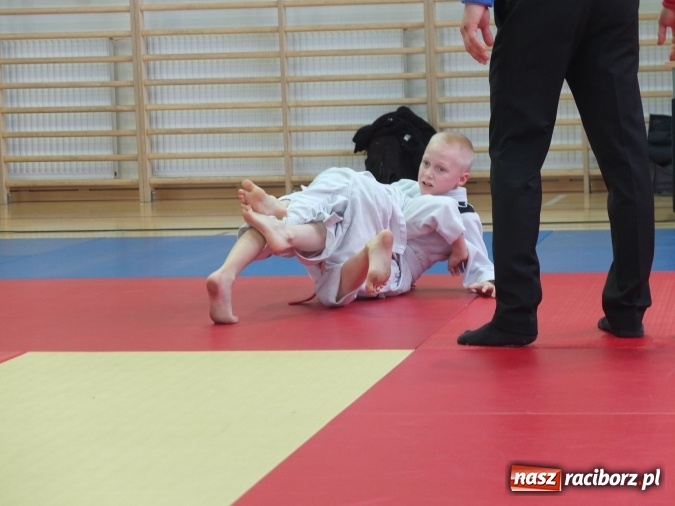 Zdjęcie w galerii na portalu naszraciborz.pl: Najmłodsi raciborzanie na katowickich matach  wiadomości z regionu