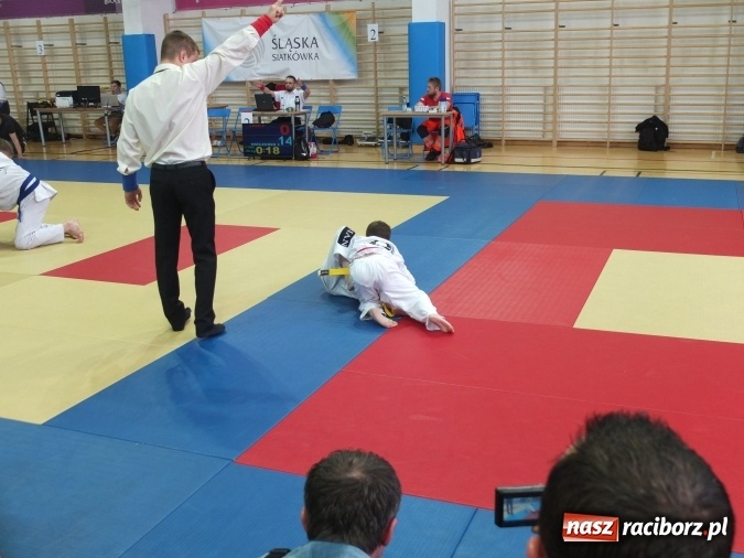 Zdjęcie w galerii na portalu naszraciborz.pl: Najmłodsi raciborzanie na katowickich matach  wiadomości z regionu