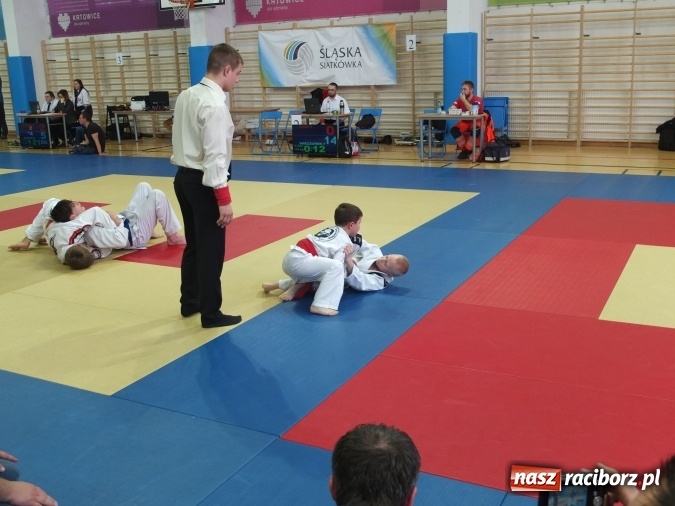 Zdjęcie w galerii na portalu naszraciborz.pl: Najmłodsi raciborzanie na katowickich matach  wiadomości z regionu