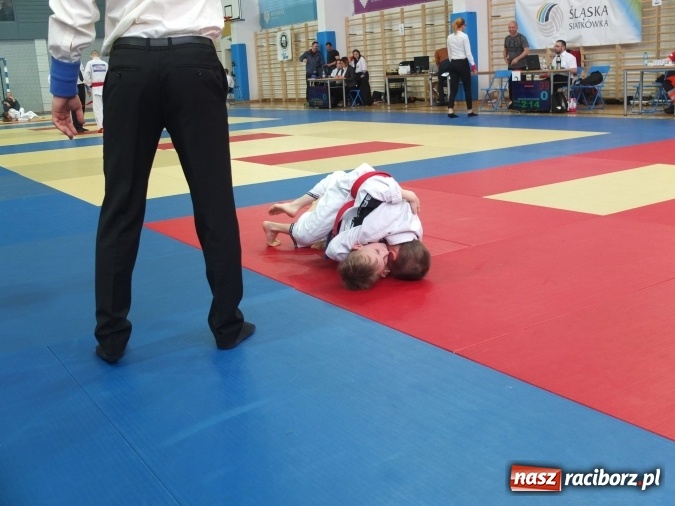 Zdjęcie w galerii na portalu naszraciborz.pl: Najmłodsi raciborzanie na katowickich matach  wiadomości z regionu