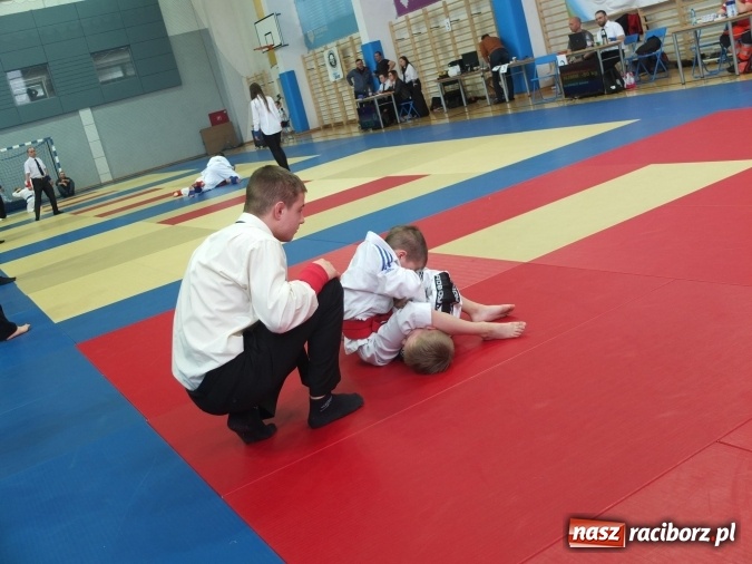 Zdjęcie w galerii na portalu naszraciborz.pl: Najmłodsi raciborzanie na katowickich matach  wiadomości z regionu