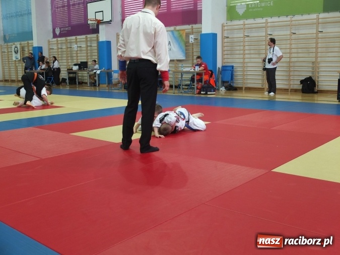 Zdjęcie w galerii na portalu naszraciborz.pl: Najmłodsi raciborzanie na katowickich matach  wiadomości z regionu