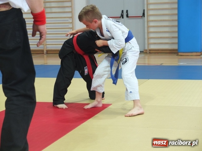 Zdjęcie w galerii na portalu naszraciborz.pl: Najmłodsi raciborzanie na katowickich matach  wiadomości z regionu