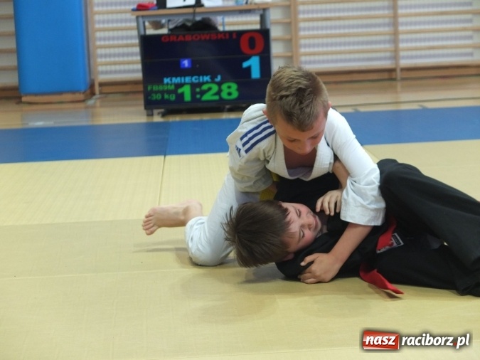 Zdjęcie w galerii na portalu naszraciborz.pl: Najmłodsi raciborzanie na katowickich matach  wiadomości z regionu