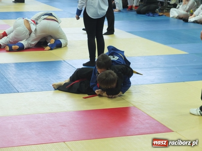 Zdjęcie w galerii na portalu naszraciborz.pl: Najmłodsi raciborzanie na katowickich matach  wiadomości z regionu