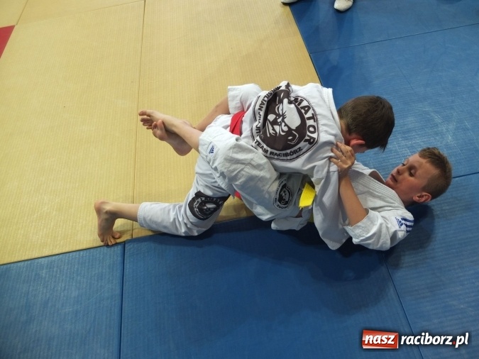 Zdjęcie w galerii na portalu naszraciborz.pl: Najmłodsi raciborzanie na katowickich matach  wiadomości z regionu