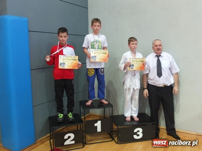 Zdjęcie w galerii na portalu naszraciborz.pl: Najmłodsi raciborzanie na katowickich matach  wiadomości z regionu