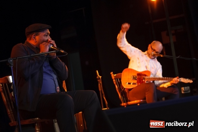 Zdjęcie w galerii na portalu naszraciborz.pl: Blues na poziomie zabrzmiał w Domu Kultury Strzecha  wiadomości z regionu