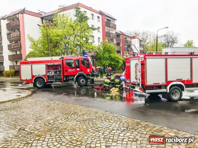Zdjęcie w galerii na portalu naszraciborz.pl: Potrącenie rowerzysty na skrzyżowaniu ulic Drzymały i Głowackiego wiadomości z regionu