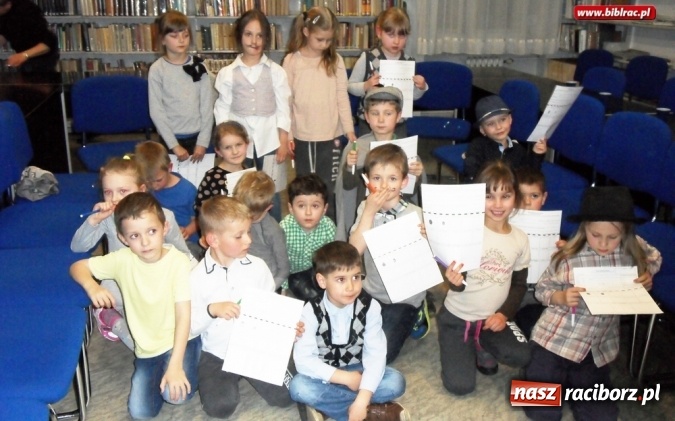 Zdjęcie w galerii na portalu naszraciborz.pl: Spotkanie z Detektywem Pozytywką, czyli nocka dla przedszkolaków w bibliotece w Markowicach wiadomości z regionu