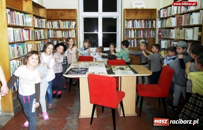 Zdjęcie w galerii na portalu naszraciborz.pl: Spotkanie z Detektywem Pozytywką, czyli nocka dla przedszkolaków w bibliotece w Markowicach wiadomości z regionu