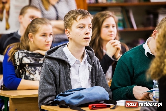 Zdjęcie w galerii na portalu naszraciborz.pl: XI Powiatowy Konkurs Ekologiczny i śniadanie ekologiczne w II LO wiadomości z regionu